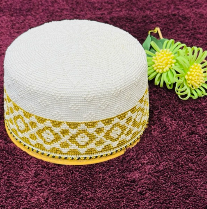 White Topi - D1